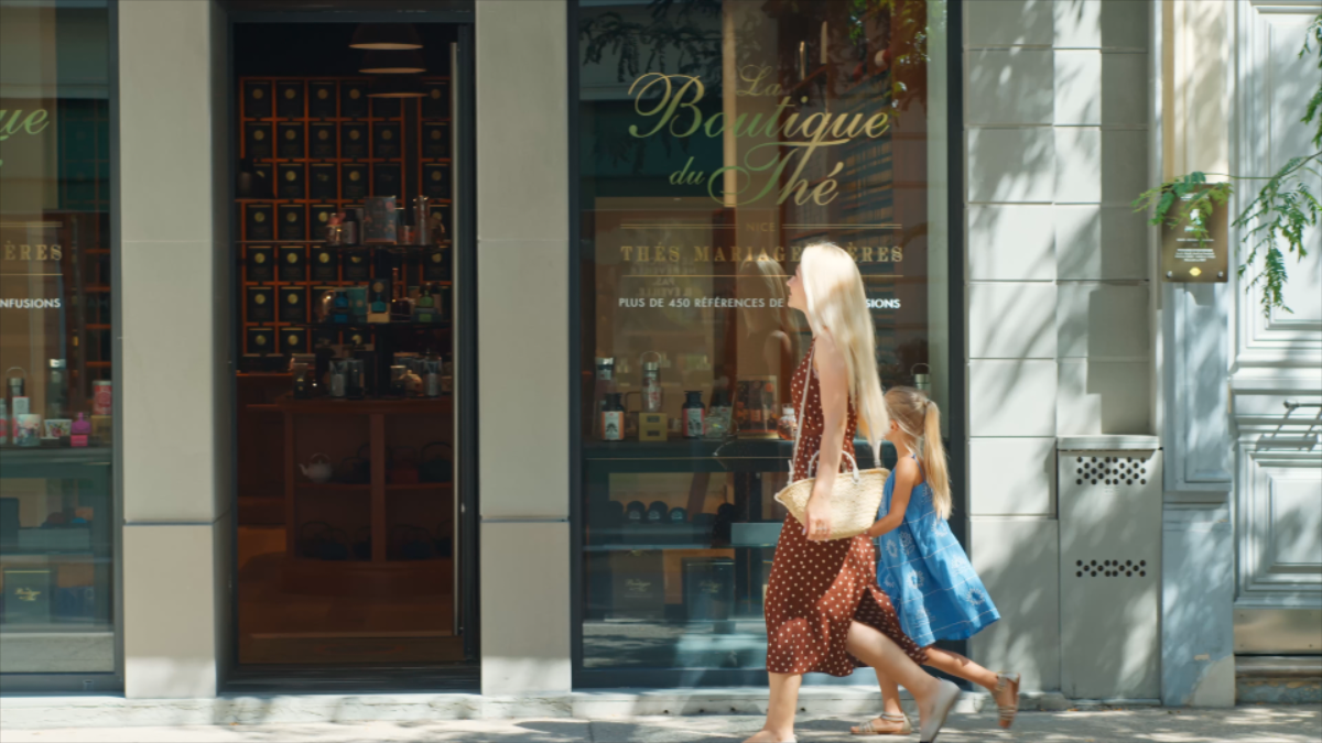 Image tirée spot publicitaire boutique de luxe pour La Boutique du Thé par La Mama Studio